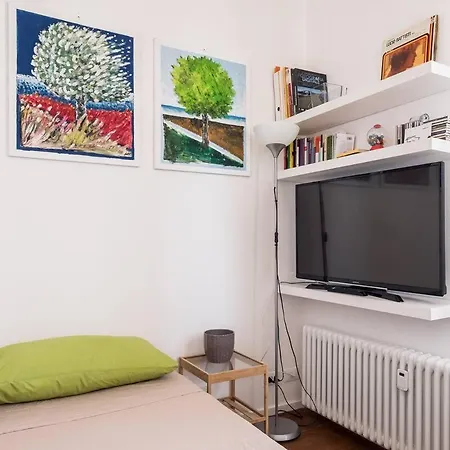 Casa Ziza - Con Bagno Privato - Stazione Fs