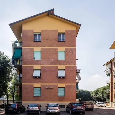 Casa Ziza & Merlino - Double With Private Bathroom In Shared Couette-café Bologne